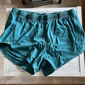 Oiselle Flyout Shorts - PNW
